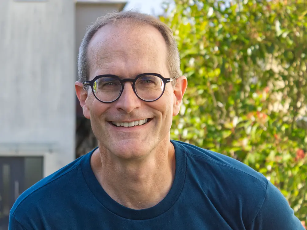 Portraitfoto von Gerrit van Aaken